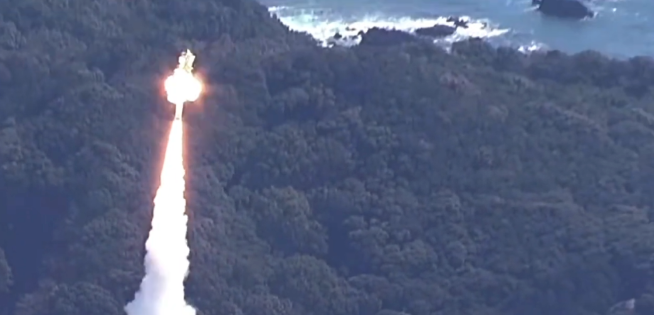 突发！日本火箭发射后爆炸
