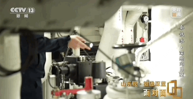 长期见不到阳光，却被称为航母上的“向日葵”，他们是谁？