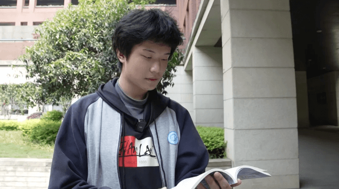 “请熟读并背诵全句”