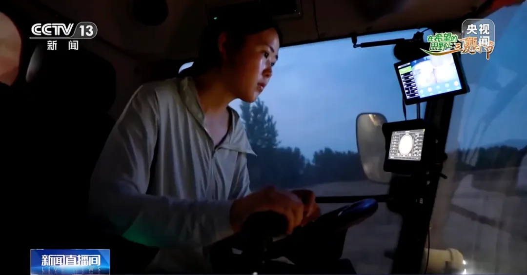 驾驭3米高的收割机！她如何从美甲师变成农机手？