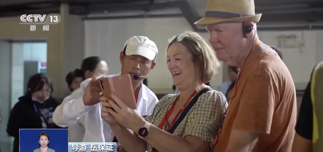 “陕味英语”导游火了！跟着「岳保证」，超有保证🤗