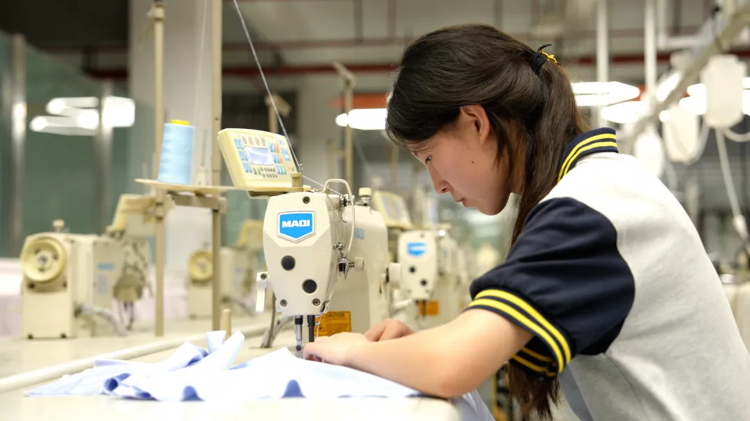 17岁中专女生姜萍，数学竞赛12强！