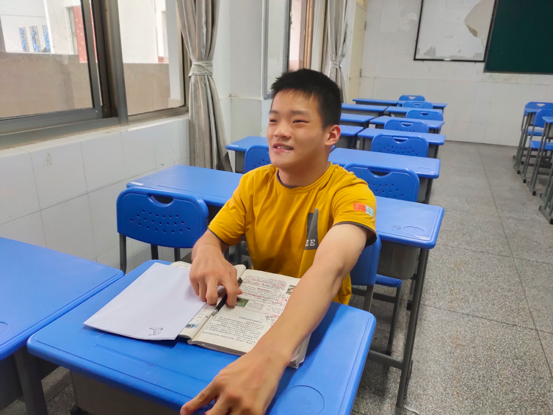 曾感动全网的励志男孩，要读研了！未来他计划……