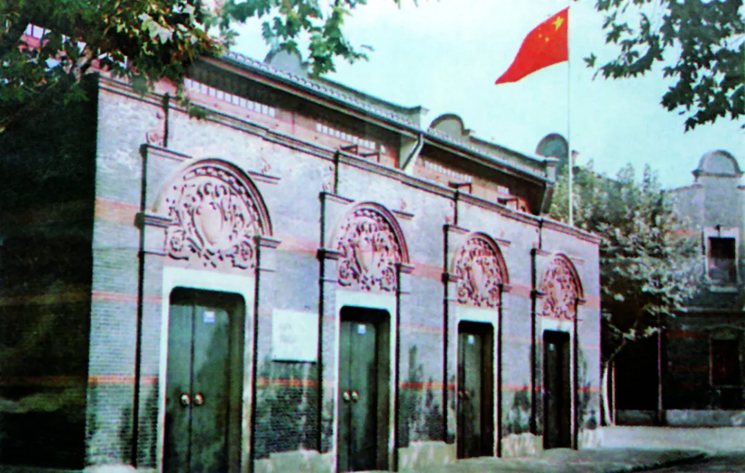 收 藏 ！此 生 必 去 的「 红 色 之 旅 」