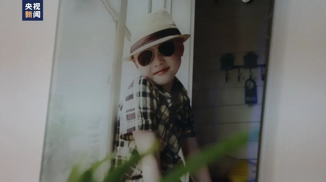 视力0.01！“会发光的大男孩”要上清华了