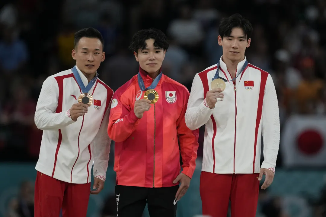 张博恒、肖若腾，为你们骄傲！