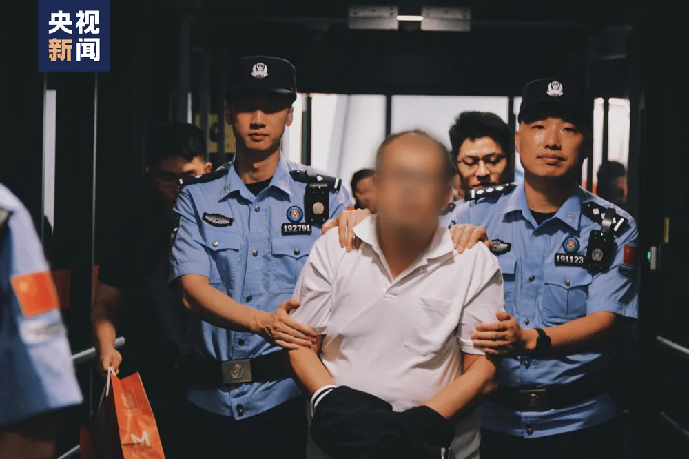 涉案金额超千亿元！一名特大经济犯罪嫌疑人从泰国引渡回国