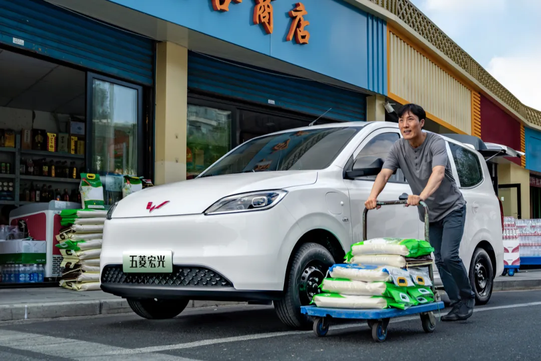 何以“奋斗”，11月18日听他们这样说