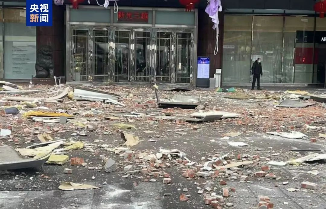 台湾一商场发生爆炸 已致5死11伤