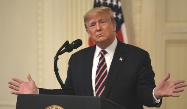 特朗普：將“按時”對墨加兩國加徵關稅