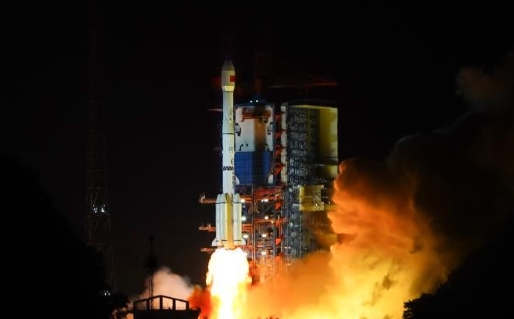 中國成功發射通信技術試驗衛星十七號