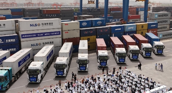 中國西部陸海新通道“氫走廊”渝黔桂貫通首發