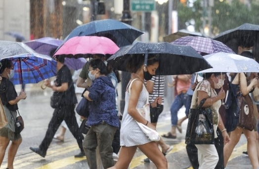 香港天文台：明後珠江口一帶間中有驟雨及狂風雷暴