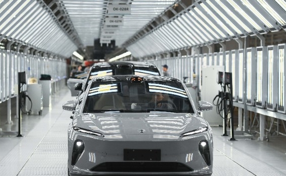 上半年中國新能源汽車產銷均增逾四成