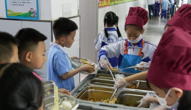 中國發布首個校園配餐服務管理國家標準