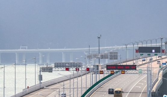 9月起逢周二周三“港車北上”免預約出行