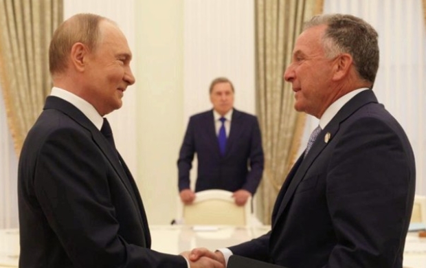 普京與美特使談了3小時，美軟硬兼施下俄會妥協嗎？