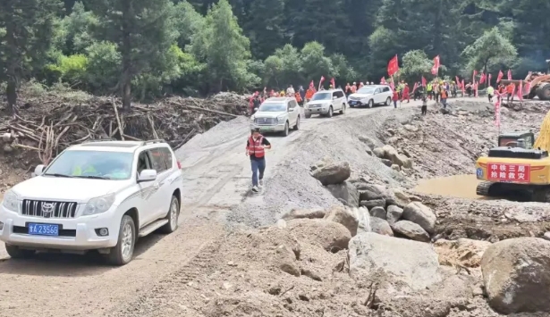甘肅榆中縣洪災受損道路全部打通 供電恢復