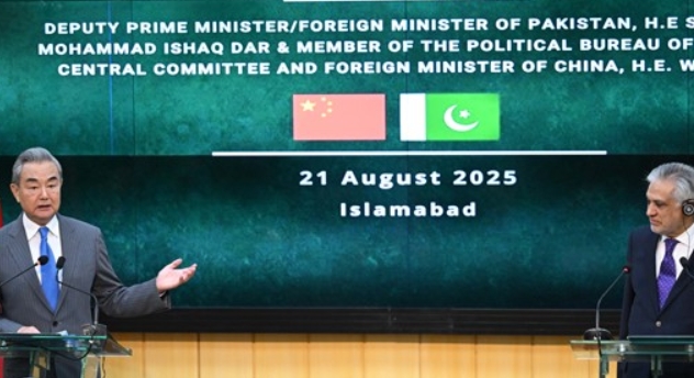 王毅：中巴鐵杆友誼歷久彌堅 訪南亞三國感發展潛力大