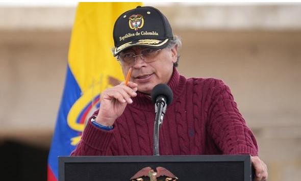 哥倫比亞一直升機被擊落 8名警察喪生