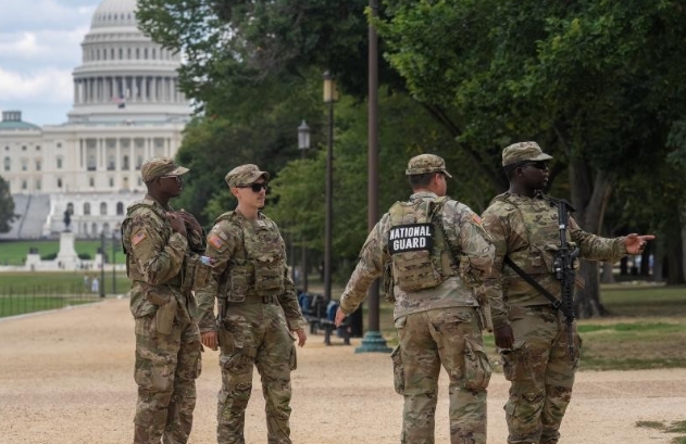 特朗普稱對國民警衛隊成員的襲擊是“恐怖行為