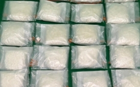 吉隆坡抵香港旅客涉行李藏毒230萬港元被捕