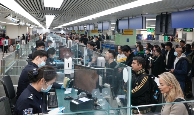 中國9天春節假期帶動出境遊升溫