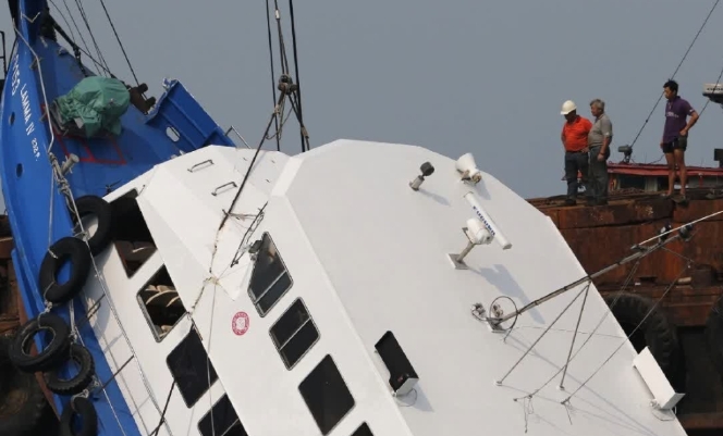 香港死因庭裁定南丫海難39名死難者“非法被殺”