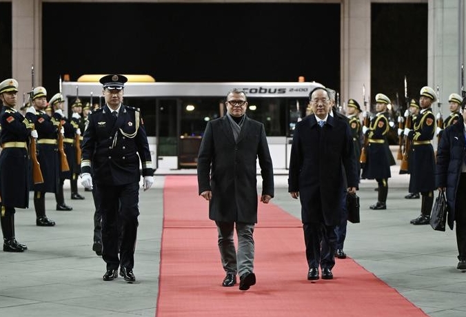 芬蘭總理奧爾波抵北京展開四天訪華行程