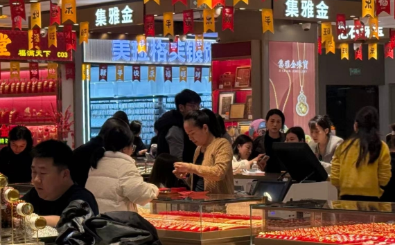 金價暴跌　深圳水貝買金潮熱度未減