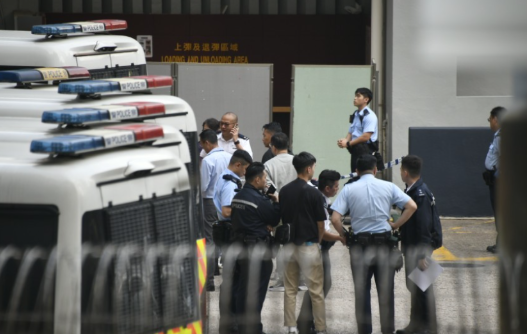 23歲香港女警今早在警署開槍自殺身亡 重案組正跟進