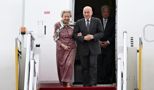 柬埔寨國王太后來華例行體檢