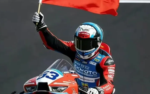 張雪機車一戰封神！他讓世界記住了中國摩托