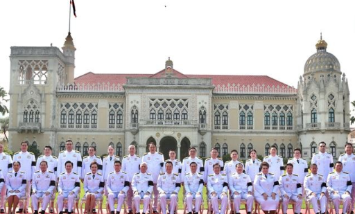 泰國新一任內閣成員宣誓就職